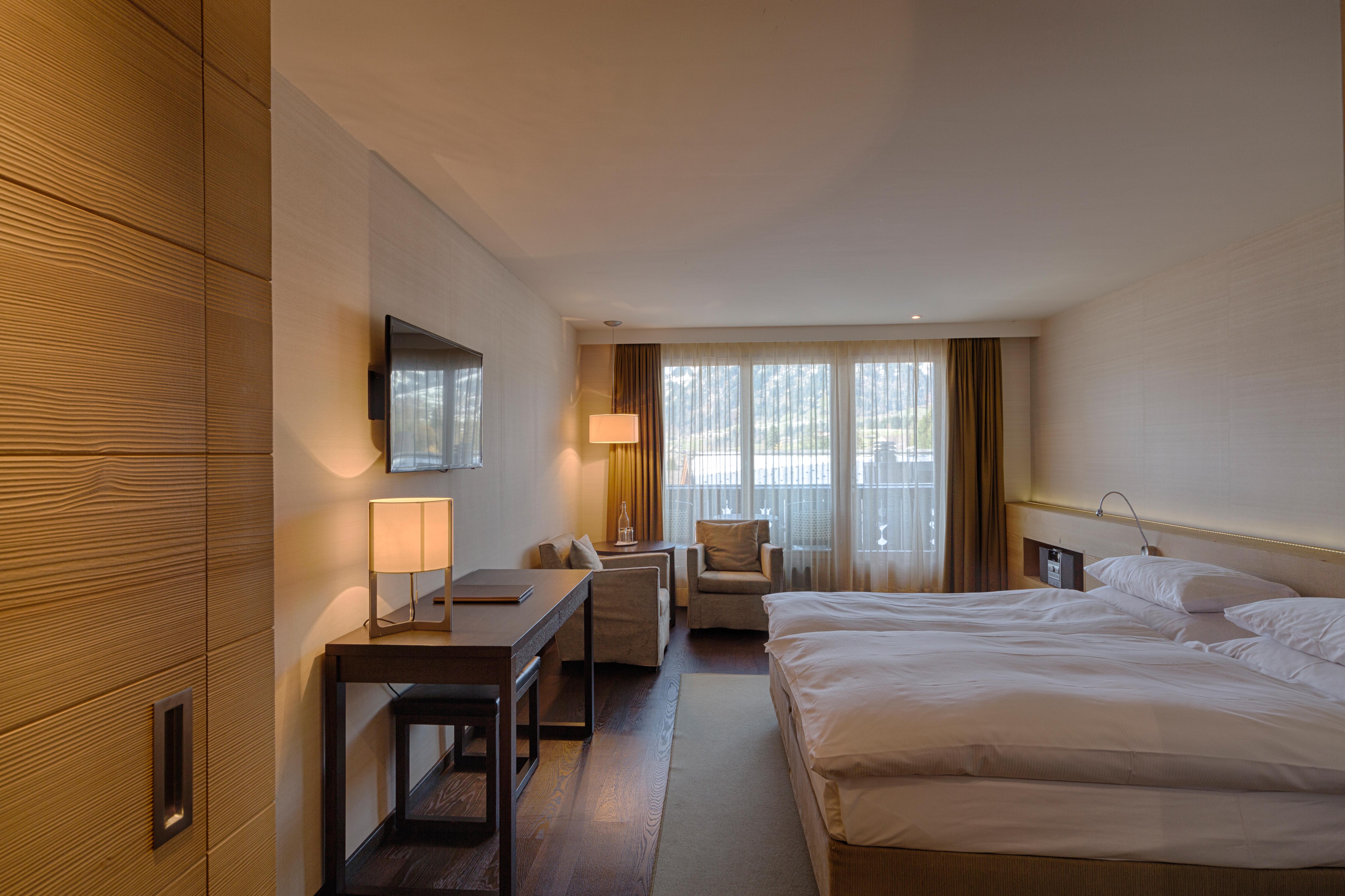 Bernerhof Swiss Quality Hotel Gstaad Ngoại thất bức ảnh