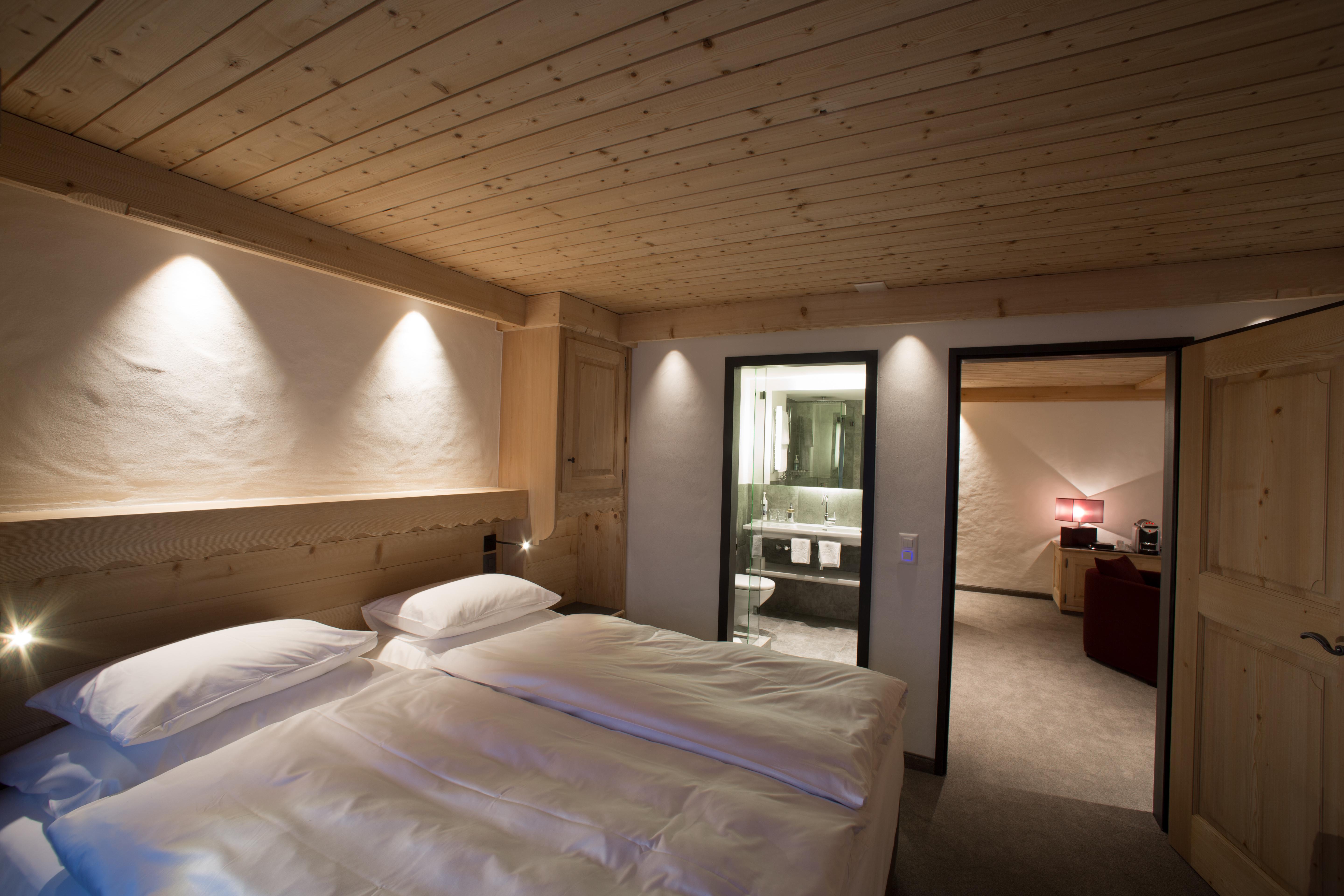 Bernerhof Swiss Quality Hotel Gstaad Ngoại thất bức ảnh