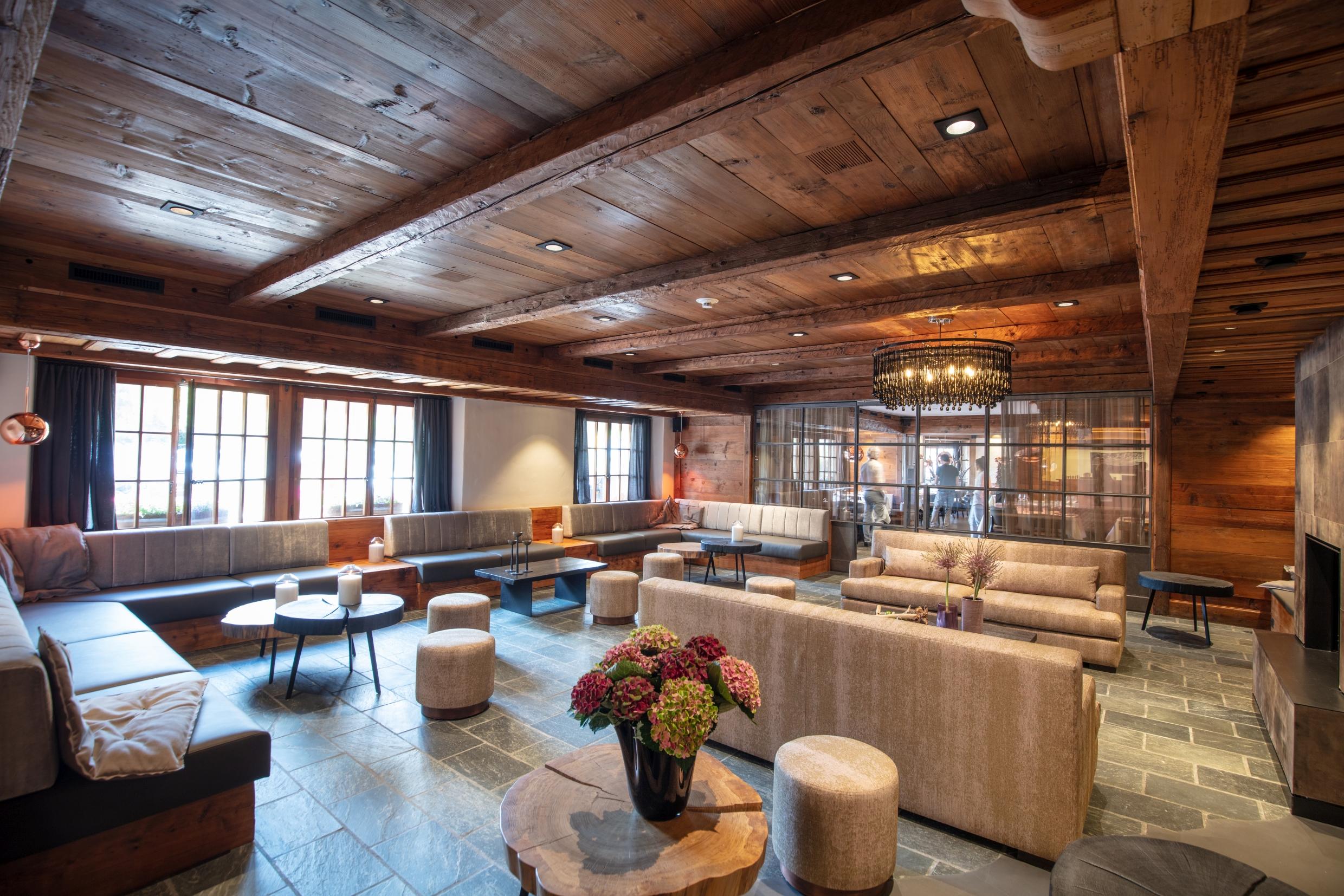 Bernerhof Swiss Quality Hotel Gstaad Ngoại thất bức ảnh
