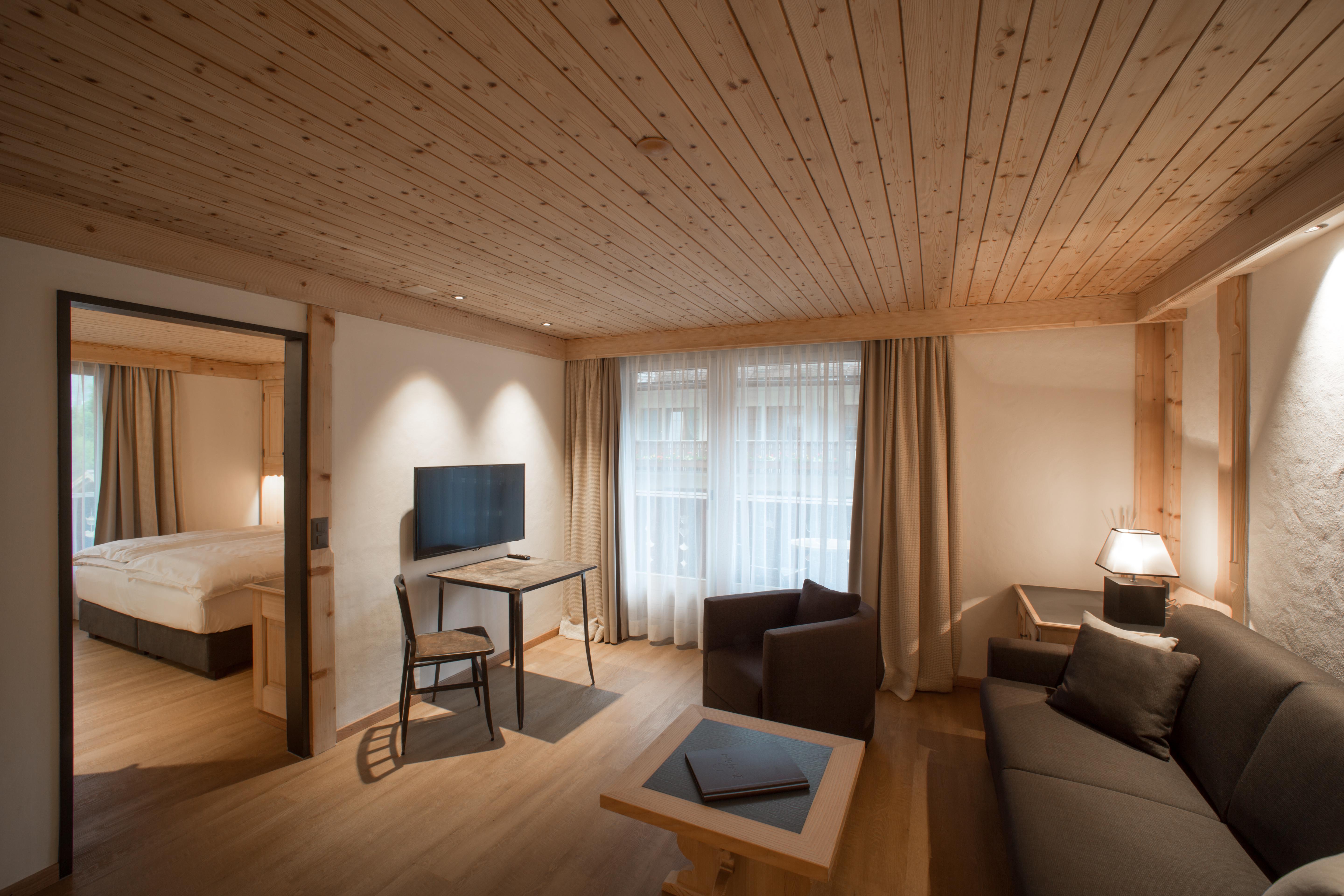 Bernerhof Swiss Quality Hotel Gstaad Ngoại thất bức ảnh