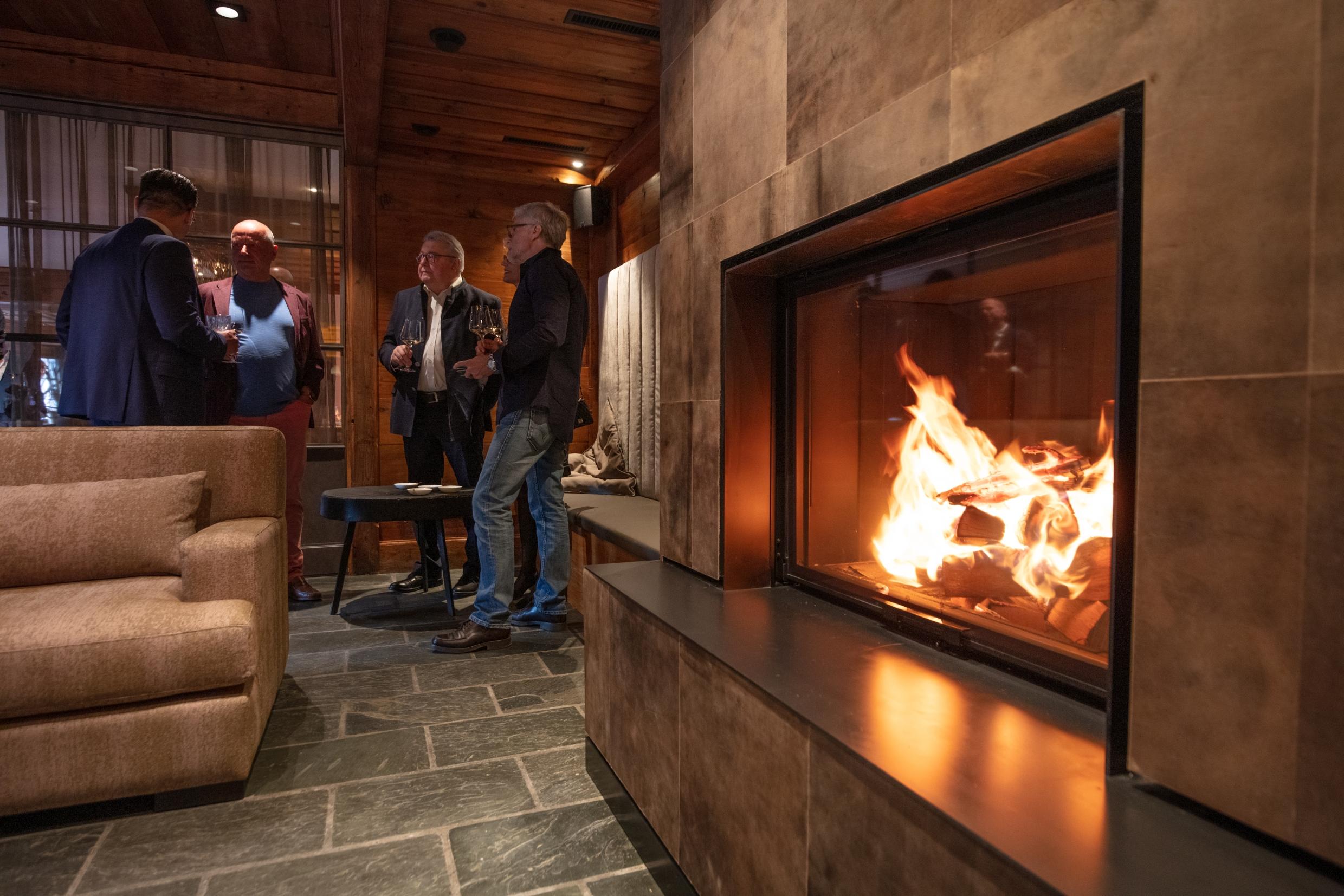 Bernerhof Swiss Quality Hotel Gstaad Ngoại thất bức ảnh