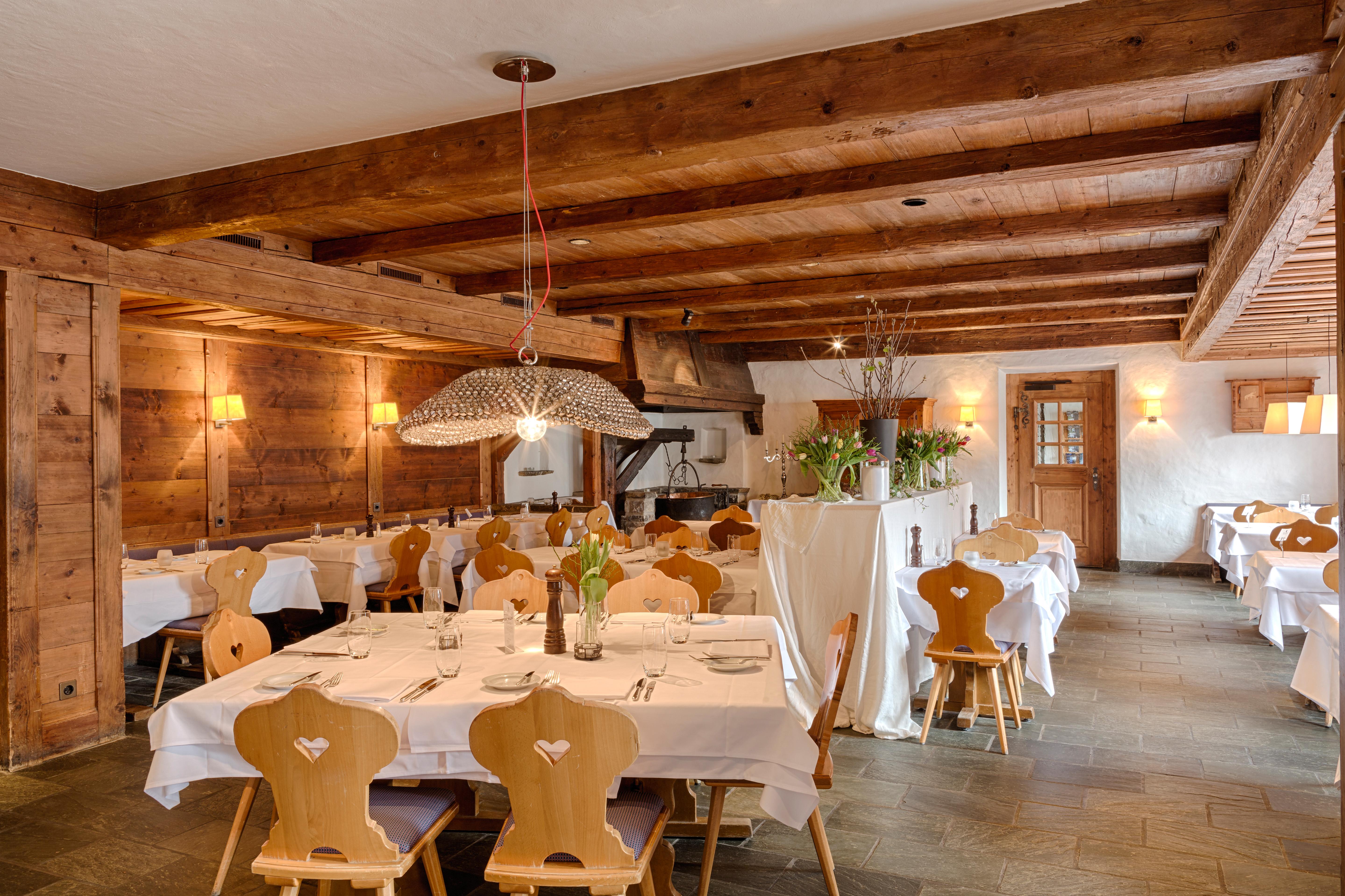 Bernerhof Swiss Quality Hotel Gstaad Ngoại thất bức ảnh