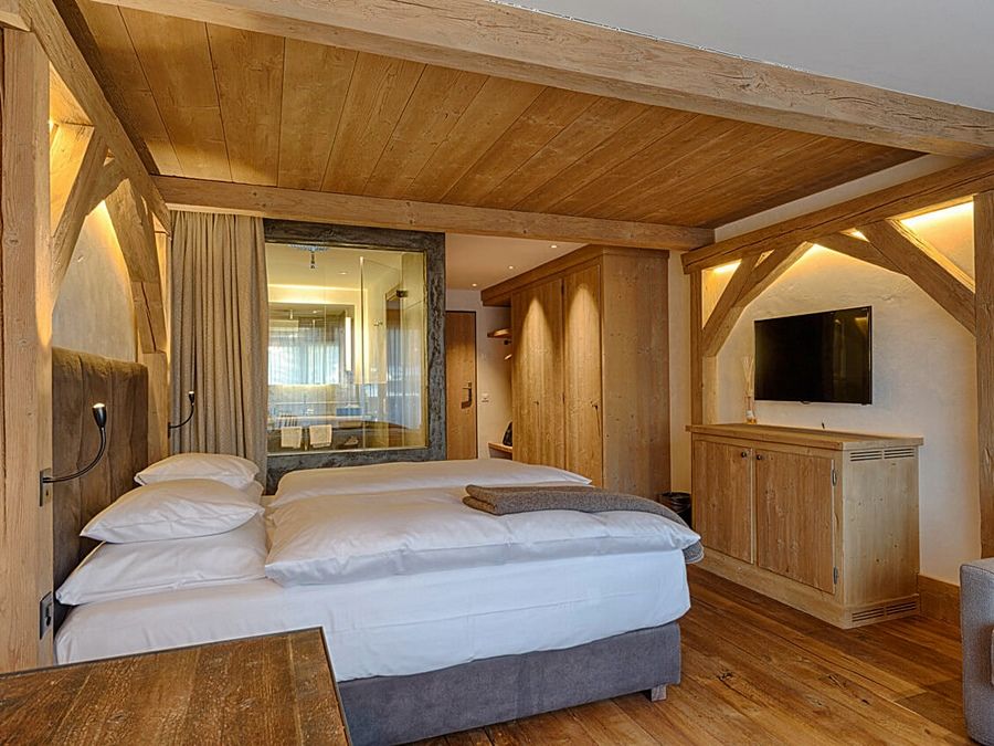 Bernerhof Swiss Quality Hotel Gstaad Ngoại thất bức ảnh