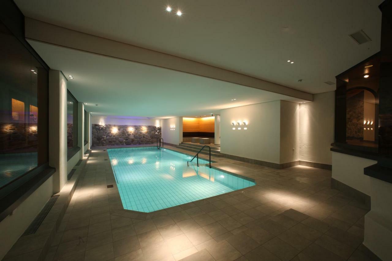 Bernerhof Swiss Quality Hotel Gstaad Ngoại thất bức ảnh
