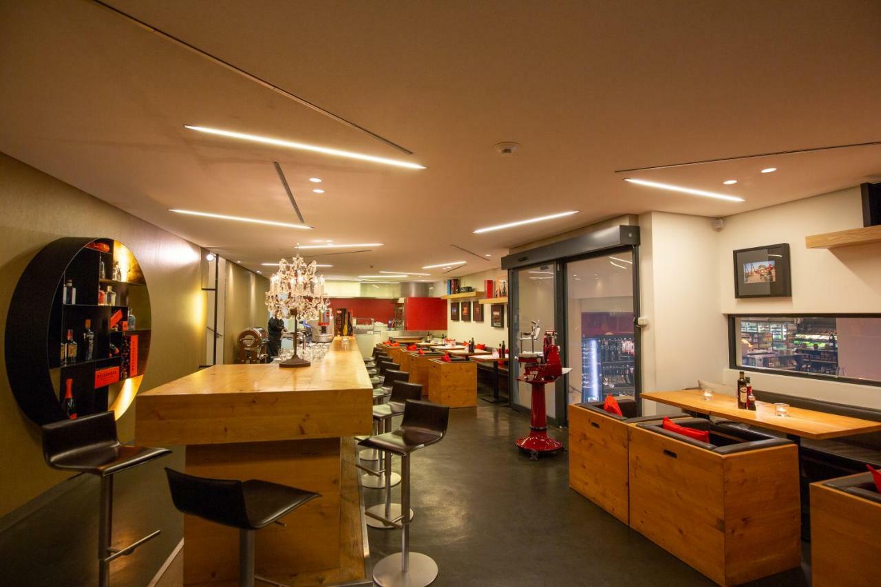 Bernerhof Swiss Quality Hotel Gstaad Ngoại thất bức ảnh